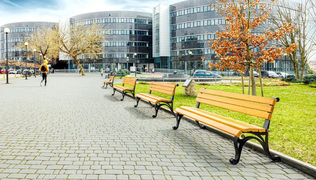 Mala arhitektura - gradska enklava