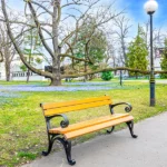 Klupa Vienna s rukonaslonom