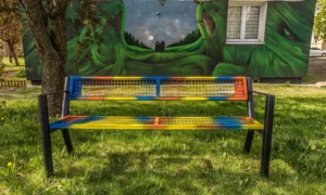 Klupa Gladiator Solid s rukonaslonom