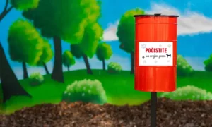 Koš za pseći izmet Tobi