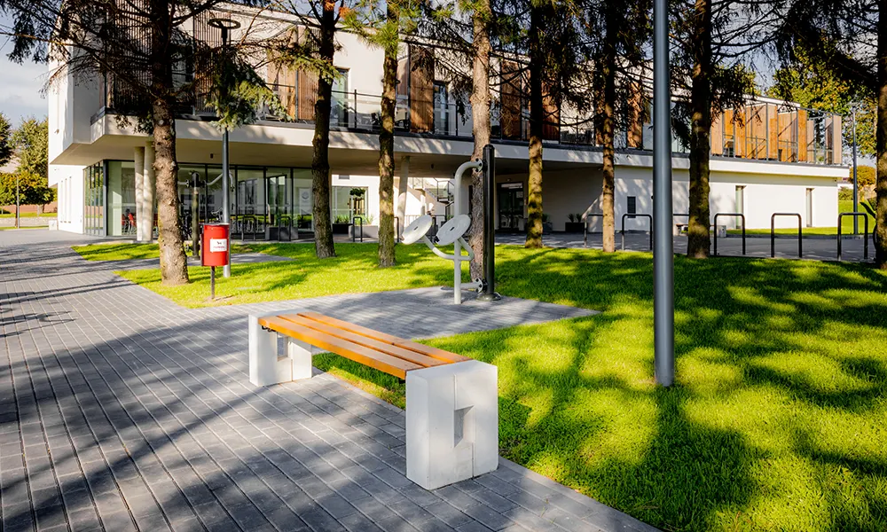 Klupa Roma bez naslona