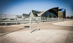 Stalak za bicikle U tipa kosi