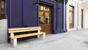 Može li beton biti estetski ugodan? Najzanimljiviji projekti betonskih klupa u urbanim prostorima
